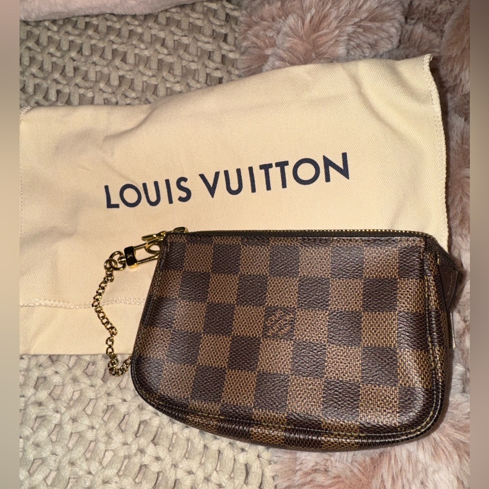 Louis Vuitton authentic mini pochette accessoires